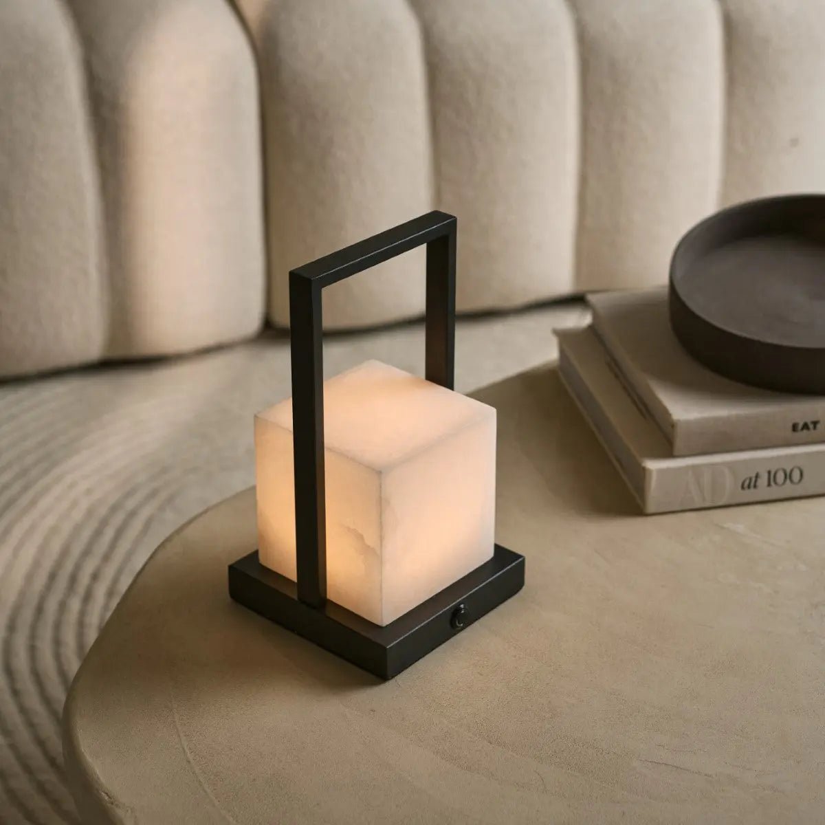 Nola Albasten Oplaadbare Tafellamp – afbeelding 4 – Liore-Home